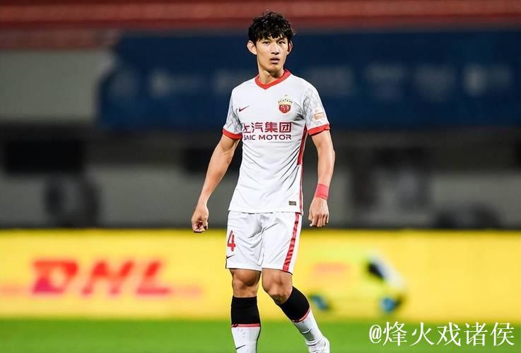 越老越妖!昔日庸才成争冠最关键人物,球员标杆,中超属他最自律 越老越妖!昔日庸才成争冠最关键人物,球员标杆,中超属他最自律