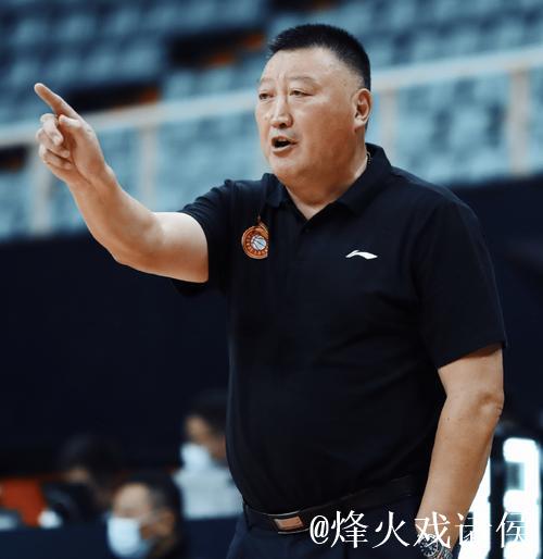 广州男篮官宣杨学增担任主教练 接替郭士强