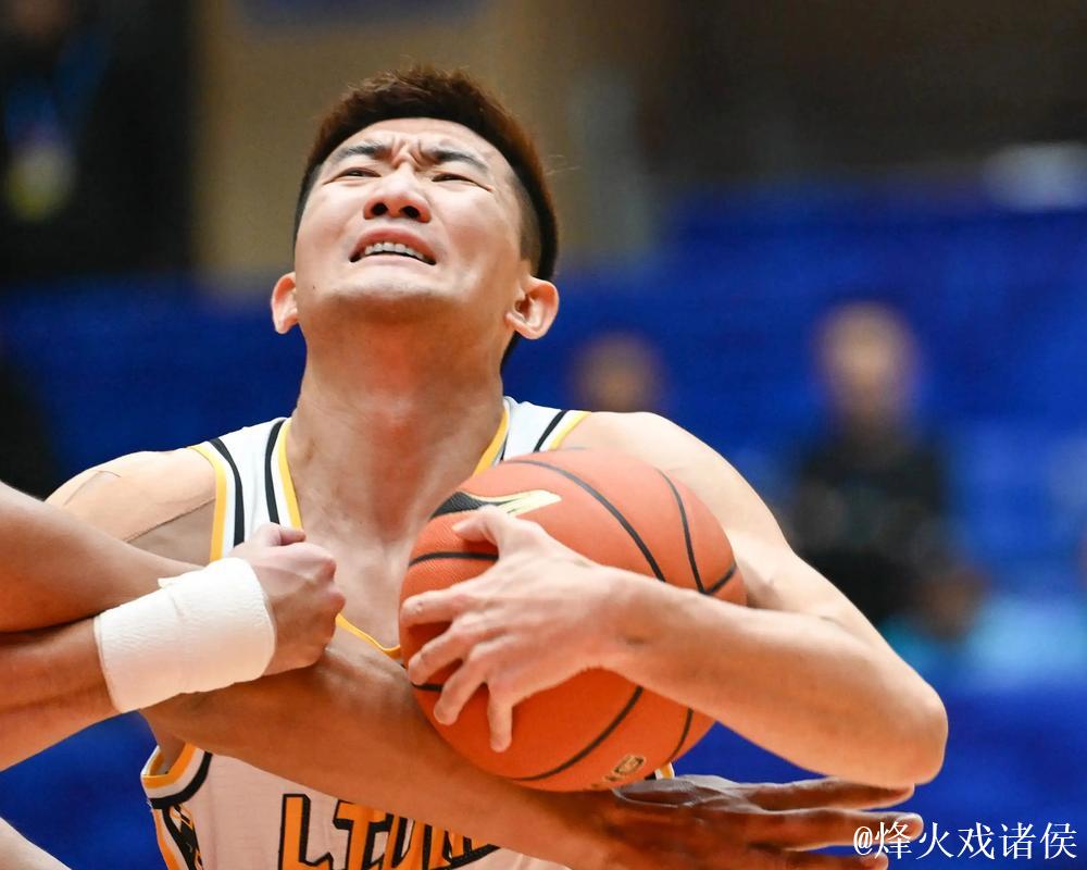 黄荣奇15分广东胜福建 孙铭徽16+18广厦胜四川